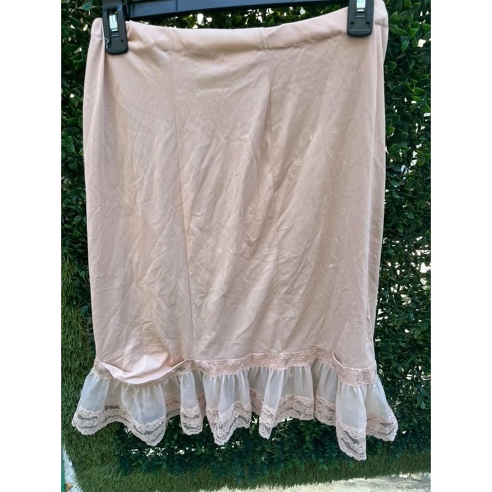 Vintage Unbranded Nude Beige Half Slip Skirt Extender Lace Mesh Ruffle Hem Trim - Picture 2 of 3